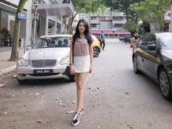 Rangkul Suami Rachel Vennya, Selebgram Seksi Ini Jadi Sorotan