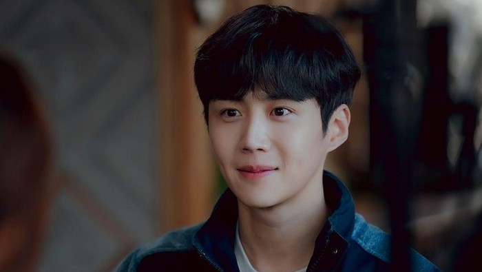 Gak Cuma 'Run On', Kim Seon Ho Juga Tampil Jadi Cameo di Deretan Drakor Ini