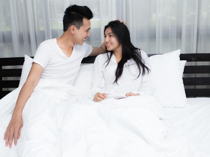 10 Cara Memuaskan Suami di Ranjang, Bunda Sudah Tahu?