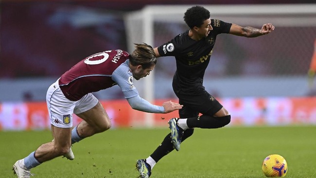 Jesse Lingard berhasil mencatat gol pada dua laga beruntun di Liga Inggris, namun berbeda 192 hari plus dengan kostum yang berbeda.