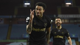 Meme Lucu Lord Lingard Cetak Dua Gol untuk West Ham