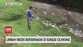 VIDEO: Limbah Medis Berserakan di Sungai Ciliwung