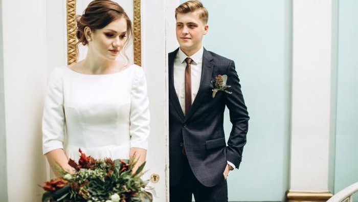 Menikah Muda, Apa yang Perlu Disiapkan Agar Tidak Karam? Berikut Kuncinya!