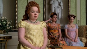 'Penelope Featherington' Kikuk Nonton Bridgerton dengan Ibu