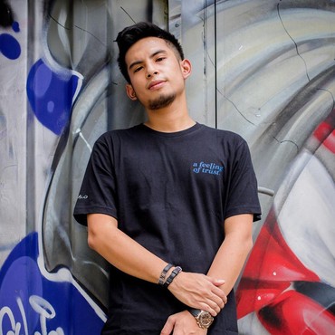 Dikabarkan Pacaran, Niko Al Hakim Cium Mesra Steffi Zamora