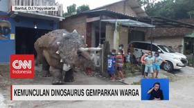 VIDEO: Kemunculan Dinosaurus Gemparkan Warga