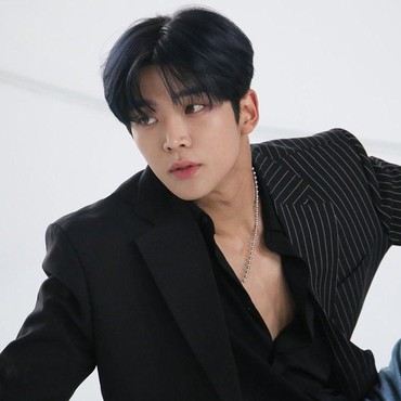 Rowoon SF9 Akan Bintangi Drama Sejarah 'Sending Me to You'