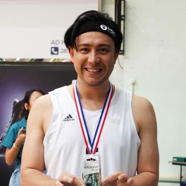 Selingkuh 5 Kali, Steven Cheung Lawan Main Jackie Chan Kini Bangkrut