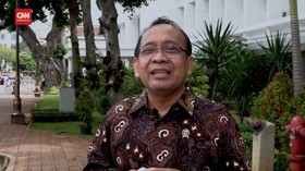 VIDEO: Mensesneg Sebut Presiden Tidak Perlu Balas Surat AHY