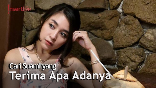 Model Seksi Gege Fransiska Pilih Pisah Usai Jadi Simpanan Pejabat