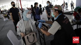 Kemenkes: Belum Ada Nakes Alami Gejala Berat Usai Divaksinasi