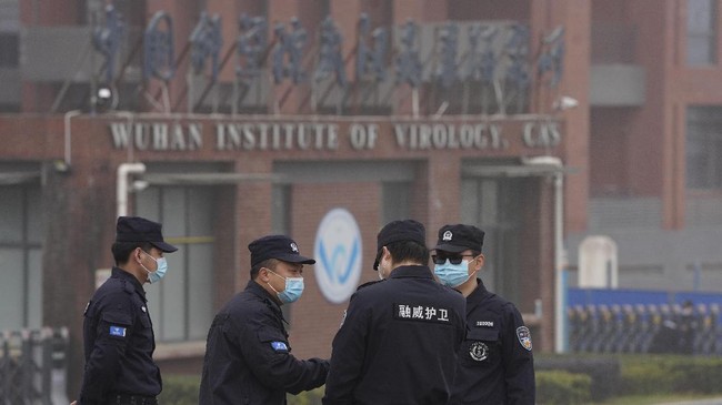 Intelijen AS tengah mengulik data genetik dari laboratorium Wuhan, yang dianggap bisa menjadi kunci mengungkap asal-usul corona penyebab Covid-19.