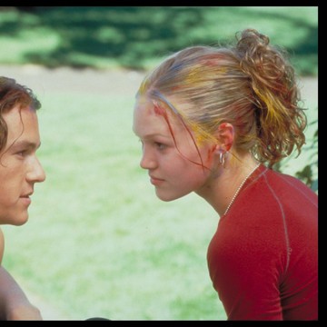 5 Film Komedi Romantis Lawas Era 90an yang Cocok Ditonton di Hari Velentine