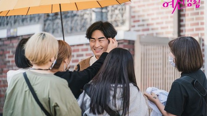 Behind The Scenes True Beauty