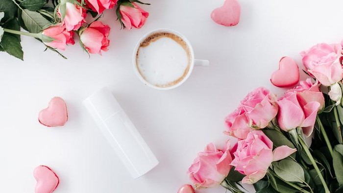 Bikin Glowing, Ini 4 Rekomendasi Micellar Rose Water yang  Bersihkan Wajah Secara Maksimal