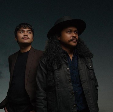 Lirik Lagu December - Dialog Senja