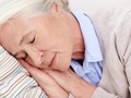 Alasan Waktu Tidur Lansia Lebih Sedikit
