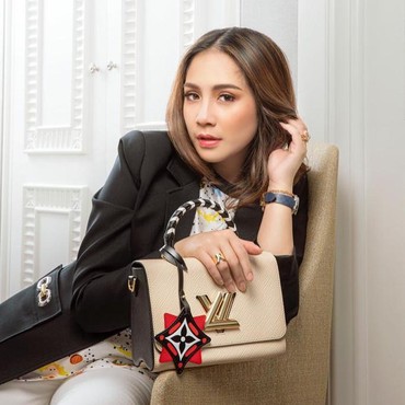 Nagita Slavina Bagikan Hampers Mewah pada Karyawan, Istilah 'PNS' Jadi Viral