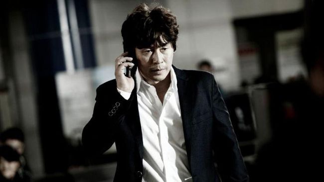 Acara K Movievaganza Trans7 akan menayangkan film Korea No Mercy pada Minggu, 7 Februari 2021, pukul 22.00 WIB.