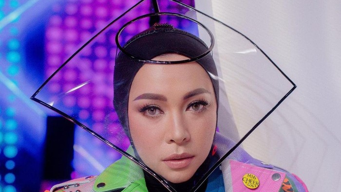 Rahasia Diet Melly Goeslaw, Berhasil Ganti Ukuran dari XXL ke M
