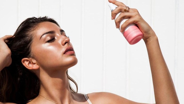 Rekomendasi 5 Setting Spray High-End Terbaik, Gak Nyesel Belinya!