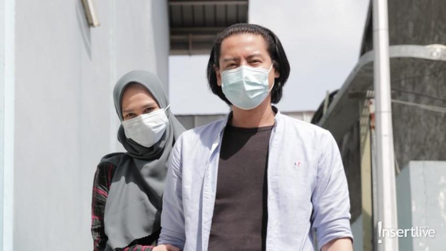 Roger Danuarta dan Cut Meyriska