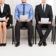 Tetap Stylish, Ini Rekomendasi Outfit yang Aman untuk Interview Kerja