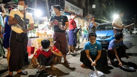 Klakson dan Alat Masak, 'Senjata' Rakyat Myanmar Lawan Kudeta
