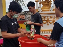 Perayaan Imlek di Klenteng Poo An Kiong Blitar Tiadakan Pertunjukan Barongsai