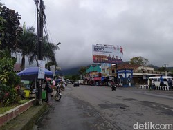 Wisata Tawangmangu Sunyi Sepi Imbas Jateng di Rumah Saja