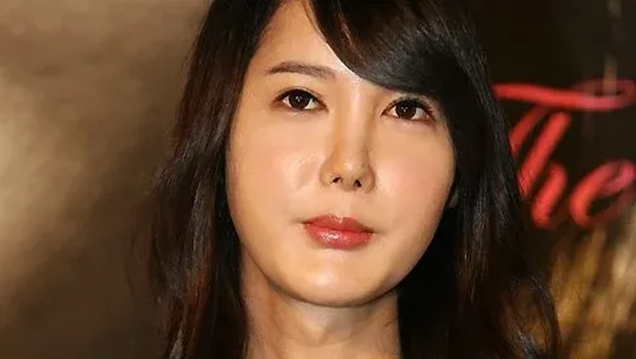 Lee Si Yeon