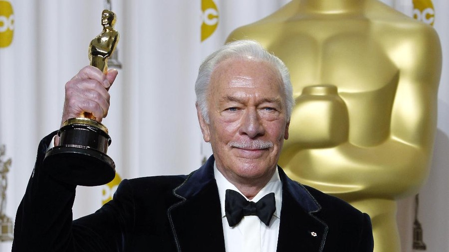FILE - Christopher Plummer poses with the Oscar for best supporting actor for his work in 