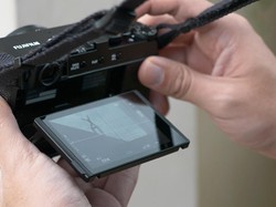 Fujifilm X-E4 Kamera Minimalis Ringkas untuk Traveling
