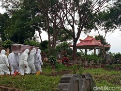 Jabar Banten Hari Ini: 196 Jenazah di TPU Cikadut Dipindah dan Pejabat Dinkes Dipecat