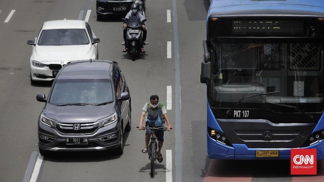 Pengendara mobil pelaku tabrak lari pesepeda di Harmoni mengatakan siap bertanggung jawab atas perbuatannya.