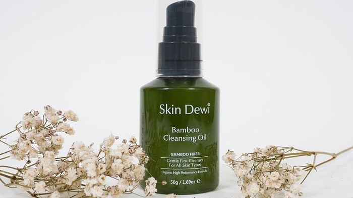 Kulit Jadi Bersih dan Halus, Cobain 5 Cleansing Oil Lokal Ini