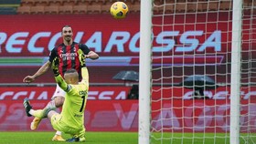 Hasil Liga Italia: Milan Hajar Crotone 4-0, Ibrahimovic 2 Gol
