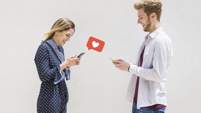Masih Merasa Canggung? Coba Lakukan Hal Ini Tiap Kali Melakukan Kencan Online Masih Merasa Canggung? Coba Lakukan Hal Ini Tiap Kali Melakukan Kencan Online