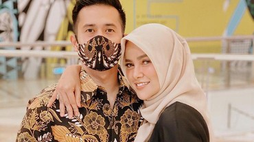 img-title Diisukan Ada Masalah, Ini Kesaksian Penjaga Rumah Olla Ramlan & Aufar
