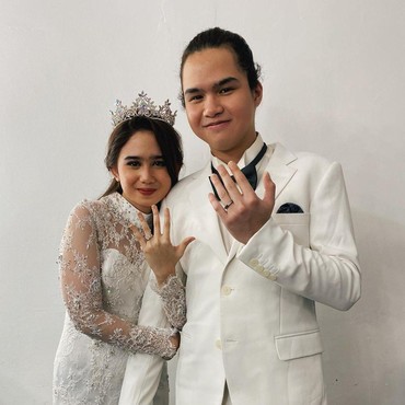 Pamer Cincin, Dul Jaelani dan Tissa Biani Lamaran?