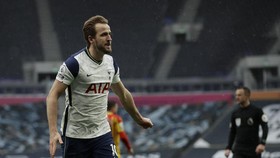 Hasil Liga Inggris: Kane dan Son Cetak Gol, Tottenham Menang