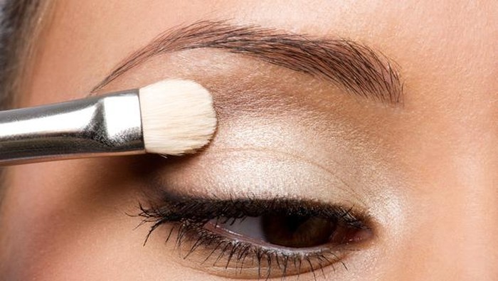 5 Rekomendasi Eyeshadow Lokal di Bawah 60 Ribu, Cocok Buat Newbie!