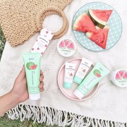 5 Skincare Lokal yang Mengandung Semangka, Tertarik Coba?