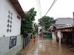 13 RT di Pejaten Jaksel Masih Terendam Banjir Pagi Ini