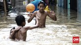 FOTO: Banjir Kiriman Landa Lagi Kampung Melayu Jakarta Banjir kiriman melanda lagi wilayah Kampung Melayu, Jakarta Timur, usai hujan deras pada akhir pekan lalu hingga Senin (8/2/2021) pagi.
