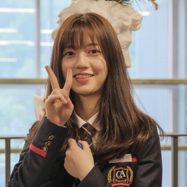 The Penthouse 2 Eps. 4, Ro Na Berusaha Kembali ke Sekolah Cheong A