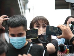Stefan William Disebut Bucin, Celine Evangelista Salah Tingkah
