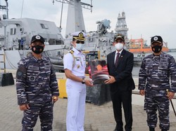 Dubes RI di Kolombo Lepas KRI Bung Tomo-357 ke Pakistan untuk Latihan Bersama