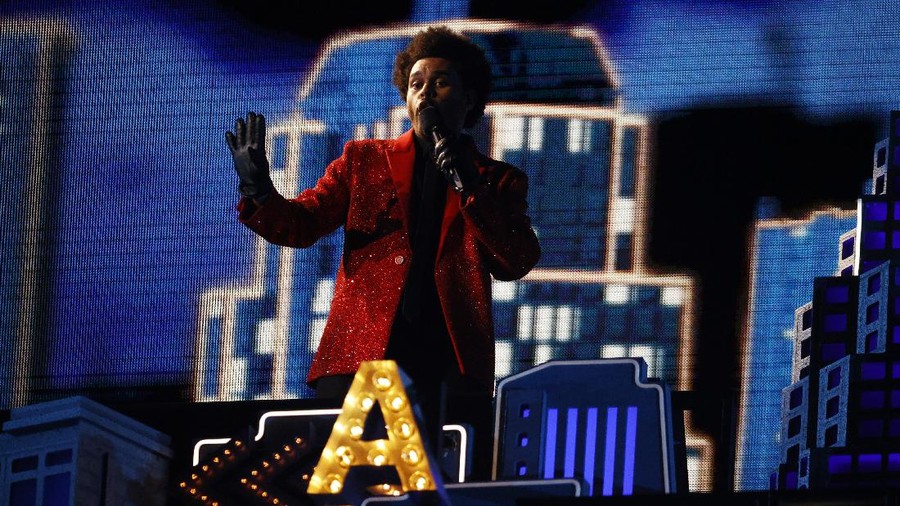 NFL Football - Super Bowl LV Halftime Show - Tampa Bay Buccaneers v Kansas City Chiefs - Raymond James Stadium, Tampa, Florida, U.S. - February 7, 2021 The Weeknd performs during the halftime show REUTERS/Eve Edelheit