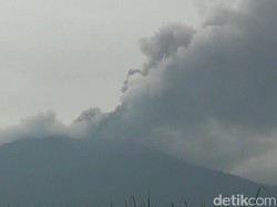 Asap Raung Setinggi 2 Km, PPGA Peringatkan Otoritas Bandara